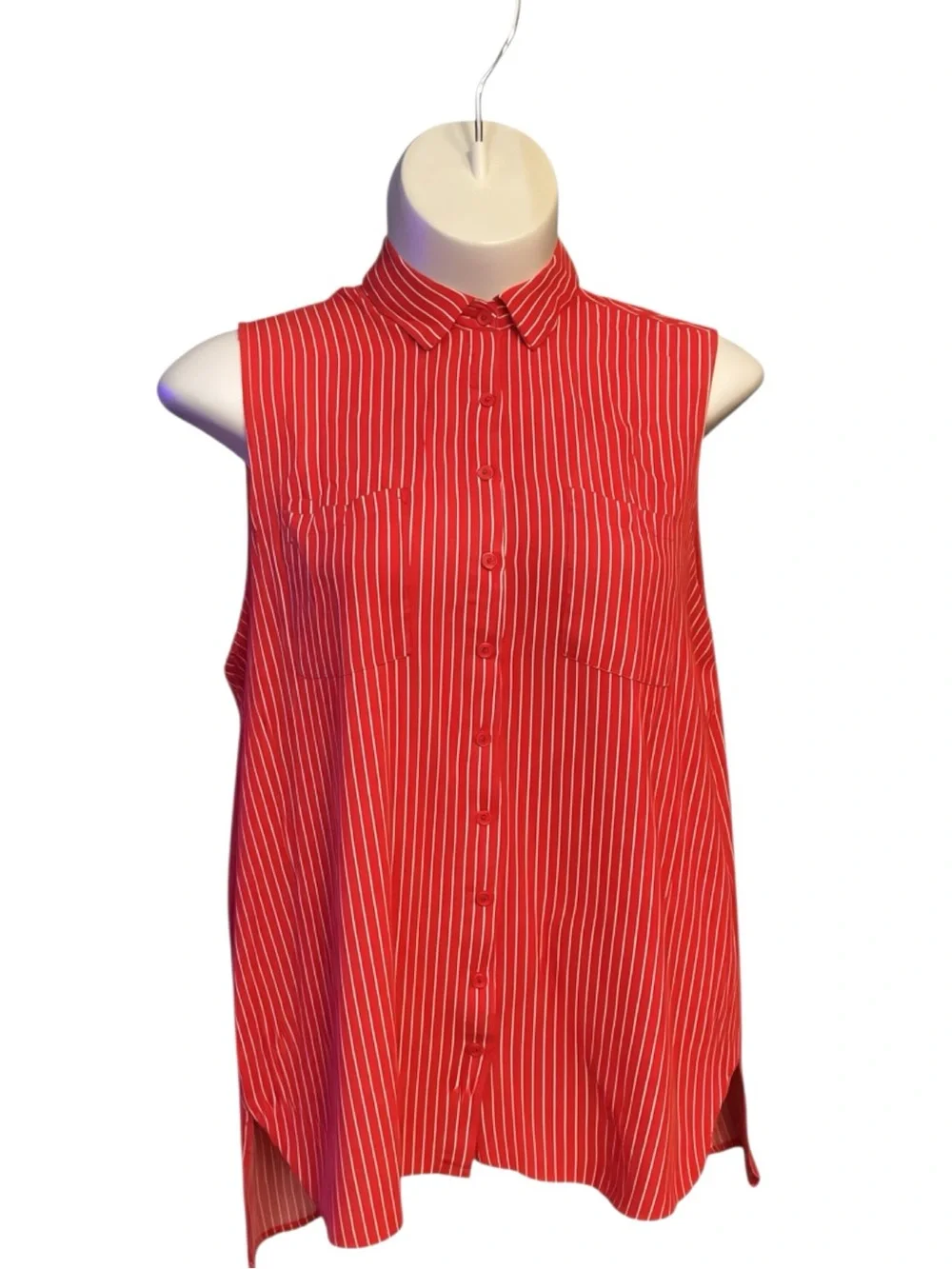 Sleeveless Plus Size 3X Red & White Striped Button-Front Tunic Shirt - Picture 4 of 6